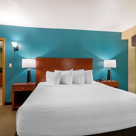 Best Western Plus Plattsburgh Exterior foto