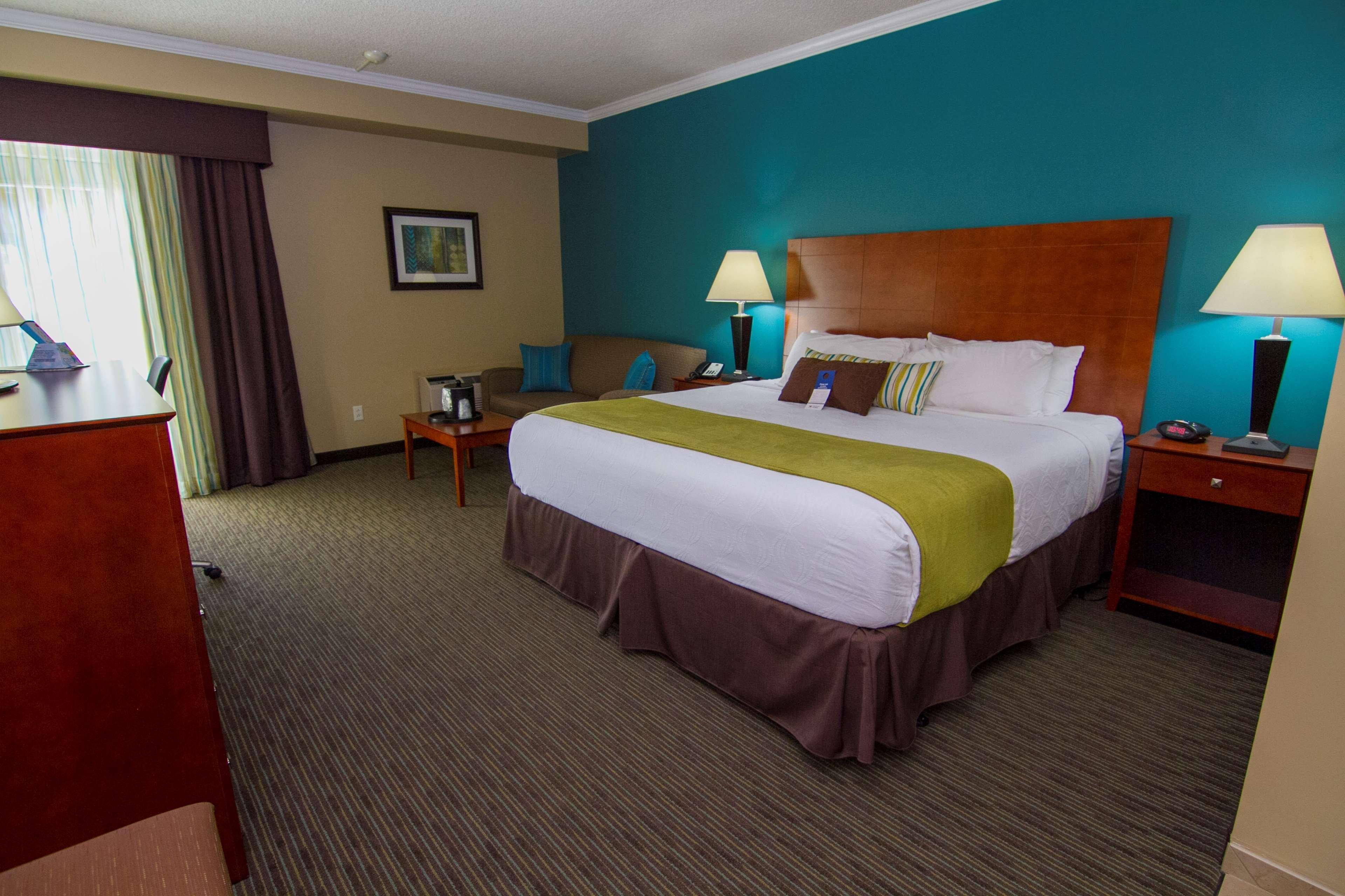 Best Western Plus Plattsburgh Exterior foto