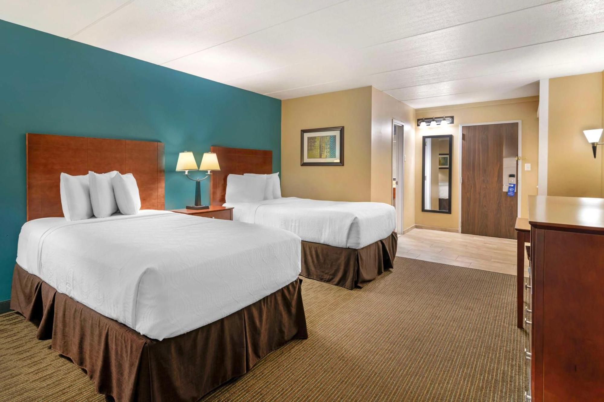 Best Western Plus Plattsburgh Exterior foto