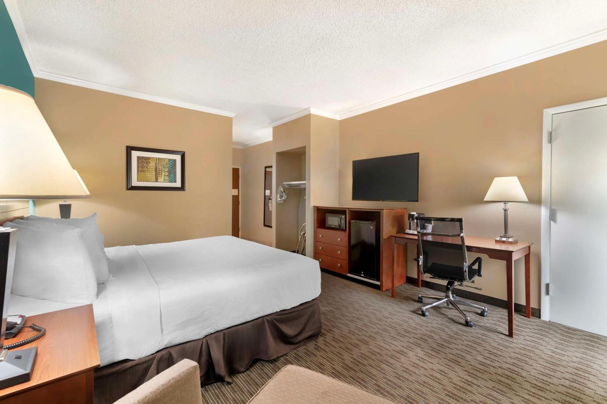Best Western Plus Plattsburgh Exterior foto