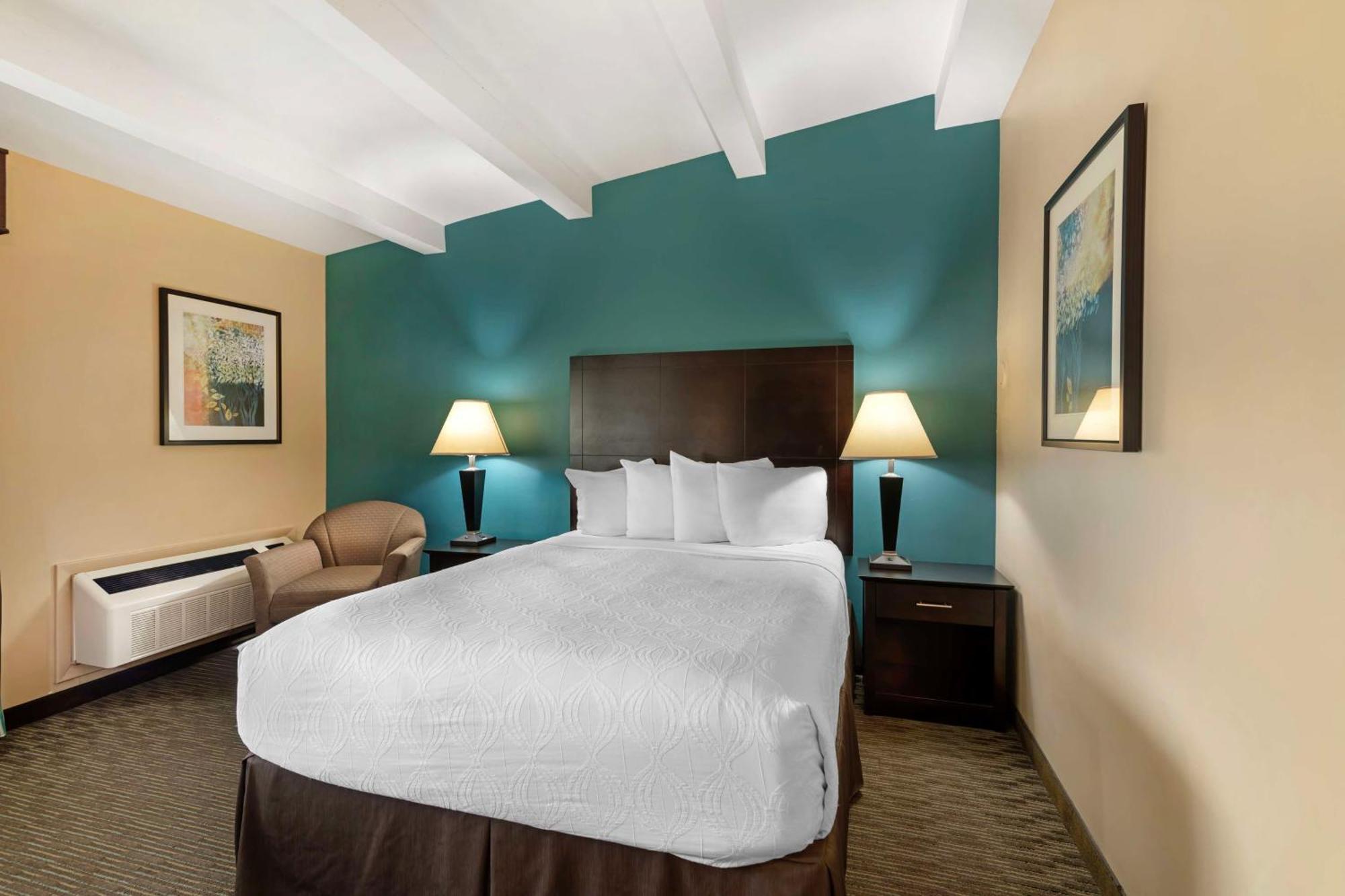 Best Western Plus Plattsburgh Exterior foto